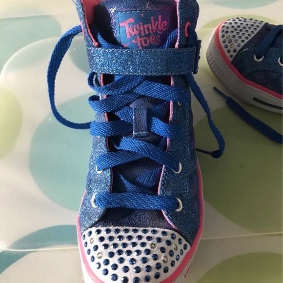 Light up tinkle toe sketchers sneaker - Picture 6 of 8